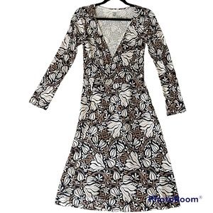 Diane Von Furstenberg DVF Floral Vine Camelita Wrap, Size 2
